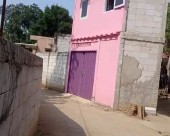 Kios 3 lantai bisa untuk tempat tinggal