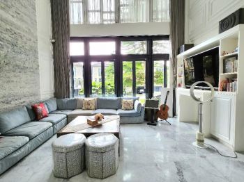 Rumah Navapark BSD Lancewood Full renov furnished  Hadap selatan