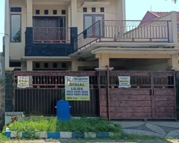 Rumah tingkat 2 dekat masjid