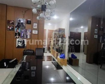 RUMAH DAERAH KEBAYORAN LAMA CANTIK FULLY FURNISH