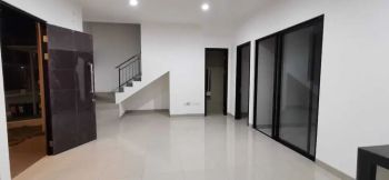 Disewa Rumah Pik2 4 Kamar Denver 8x12.5 Baru Dekat Danau