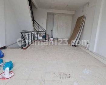 Disewakan Ruko di Bulevard Hijau Harapan Indah Kota Bekasi