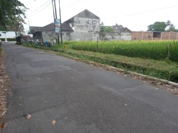 Utara hyatt dekat resto monaco