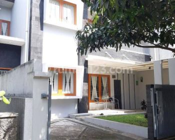 Rumah Nyaman Semi Furnished di Batununggal Mulia