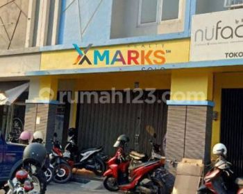 Ruko 2lt Jalan Utama Fajar Indah Baturan Karanganyar, Surakarta