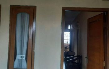 Rumah semi minimalis 2 lt cluster dekat Grand sharon cipamokolan bandung