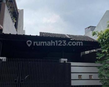 Disewakan Cepat Rumah Rapih & Baru Selesai Renovasi di Cluster Banjar Wijaya