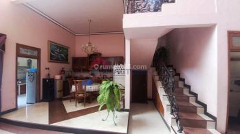 Rumah Bagus Furnished di Lowokwaru, Malang