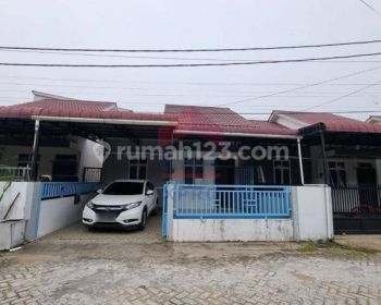 Rumah Siap Huni Dengan Lokasi Strategis di Jl. Parit No. 2