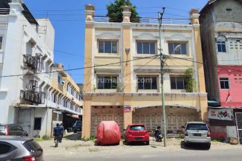 Ruko 3 Lantai 3 Pintu dan Tanah Lebih di Belakang Ruko di Teluk Betung