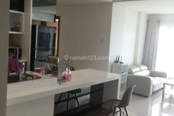 Di Sewa kan Condominium 3 Bedroom / Kamar Green Bay Pluit