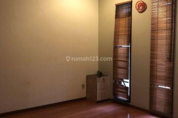 Rumah Cantik siap huni di Singgasana Pradana