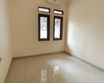 Rumah di cluster aralia harapan indah Bekasi