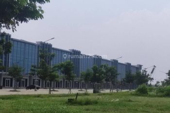 Kavling Wallstreets Signature Hadap Selatan Luas 1659m HGB Pik2