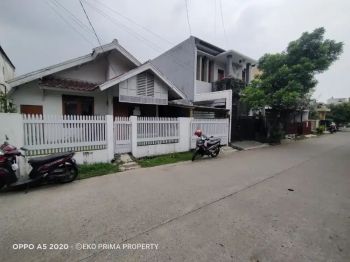 Rumah dalam komplek Aruman Deket ke Setra duta dan Pasteur Harga BU