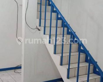 Rumah di Taman palem lestari cengkareng dekat citra