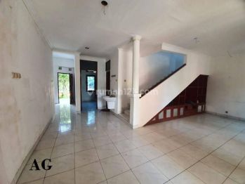 Dijual Cepat Dan Siap Nego Rumah 2 Lantai di Raffles Hills Lt 357