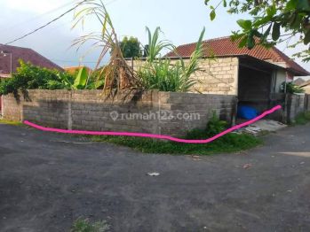 Tanah Hook 2 Are di Jalan Tukad Bilok Dekat Renon
