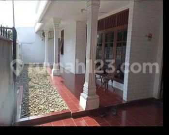 Rumah di Pondok duta kelapa dua cimanggis SHM