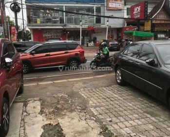 Disewakan ruang usaha siap pakai di Bintaro jakarta selatan