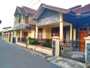 RUMAH 2 LANTAI BAGUS SEMI FURNISH DEKAT TOL KLODRAN