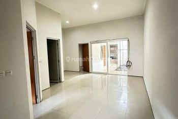 Rumah Nyaman Siap Huni di Taman Kopo Indah, Bandung