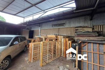 Ruang Usaha Bisa Untuk Gudang Tepi Jalan Utama Tambangan Semarang