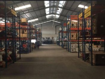 Gudang Bitung Curug Siap Pakai ada racking di Raya Cukanggalih,Tangerang