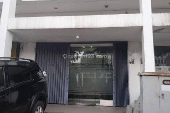 Rent Ruko: Ruko Baru Serpong