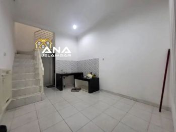 ANA Rumah siap huni uk 3.3x15m di jelambar