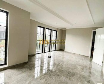 Dijual Villa Komplek Citraland Gama City Cluster Clarke Quay