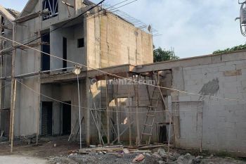 Rumah Cantik Fully Furnished Di Sektor 7 Bintaro Om11883