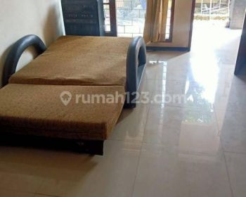 Disewakan Rumah Taman Kopo Indah 2 Semi Furnished