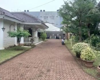 Dijual Tanah Asri Dekat MRT Lebak Bulus Pinggir Jalan Utama Cirendeu