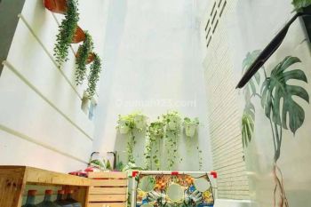 Rumah Cantik Bintaro, Jombang Tangsel, Berlokasi Strategis