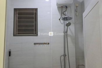 Rumah di Cluster Chrysocolla PHG 2 Lantai Barat Kawasan Pondok Hijau Golf dekat