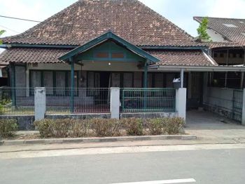 Tanah Strategis Bonus Bangunan Pinggir Jalan Njeron Beteng Kraton