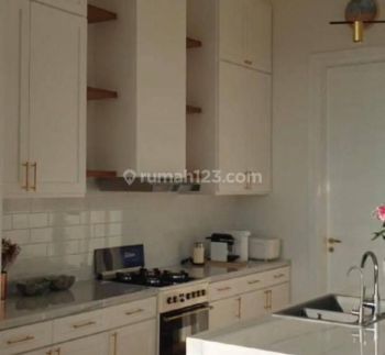 Villa di Setia Budi Regency 200 m SHM Bagus