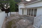 thumbnail-rumah-dengan-private-swimming-pool-di-vpt-4