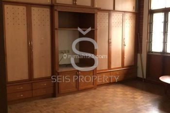 Disewakan Rumah Semi Furnish Di Sayap Jl Cikawao Kota Bandung