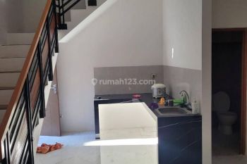 Disewakan Rumah Baru 2lantai Sambikerep Surabaya Dg Furnish