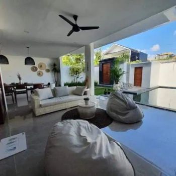 Jual villa lantai 2 lokasi di canggu berawa