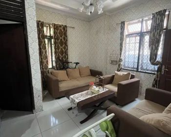 Disewa Rumah Luas dan Hook di Galaxy