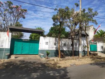 Dijual rumah dan tanah beserta rumah walet di lawang