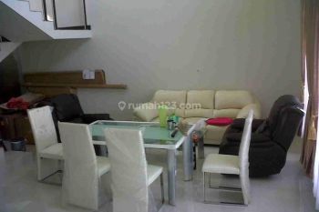 Rumah Furnished Siap Huni di Komplek Elite Setraduta Bandung