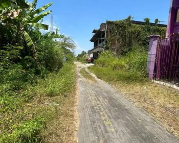 1 kavling dprd uk 12 x 25 = 300 m² lsg dg kami pemilik.