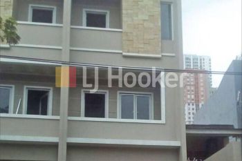 Rumah Muara Karang, Jakarta Utara