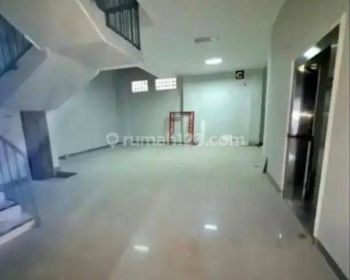 Disewakan Kantor Bekas Bank Kertajaya Dekat Pucang, Manyar Kertoarjo, Unair