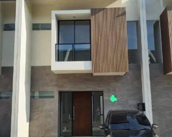 Rumah Central Park Juanda Strategis, Minimalis