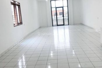 Jual Ruko 2,5 Lantai Lokasi Ideal di Kopo Bandung